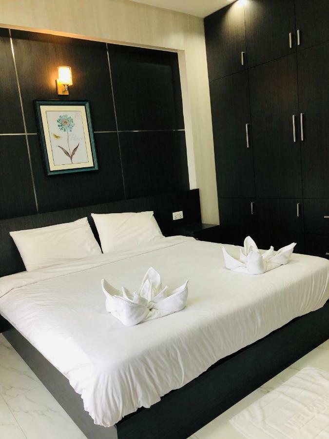 Sunset Mekong Apartment Vientiane Bagian luar foto